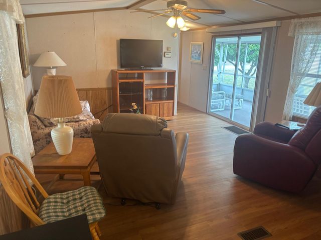 152 NE 15th Terrace, Stuart, FL 34994