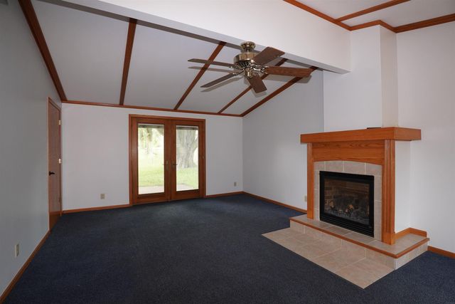 1203 1st Avenue, Charles City, IA 50616