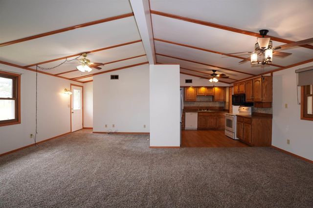 1203 1st Avenue, Charles City, IA 50616