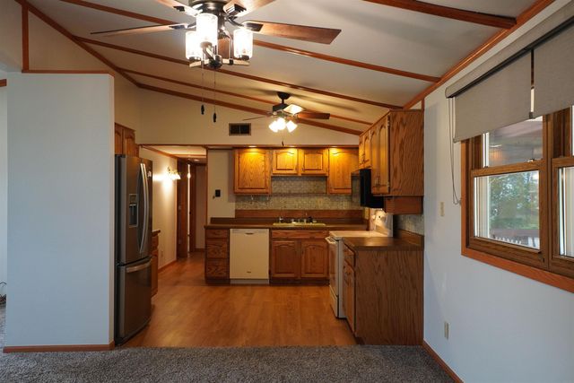 1203 1st Avenue, Charles City, IA 50616