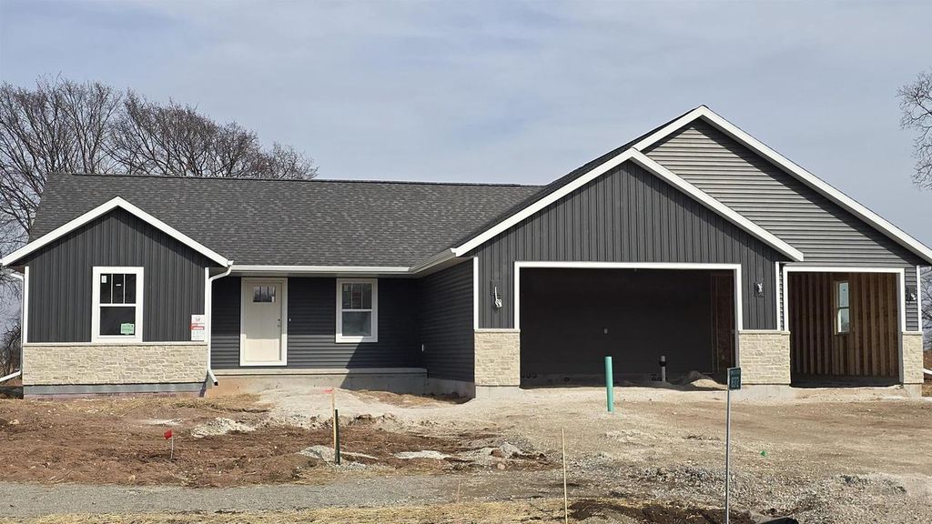 8372 MARLO AVENUE, Neenah, WI 54956
