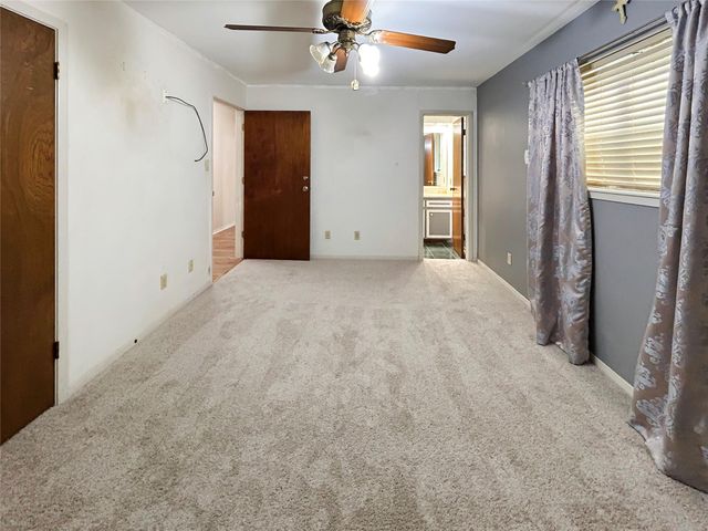 6132 Fox Ridge Drive, Angleton, TX 77515