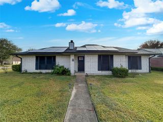 6132 Fox Ridge Drive, Angleton, TX 77515
