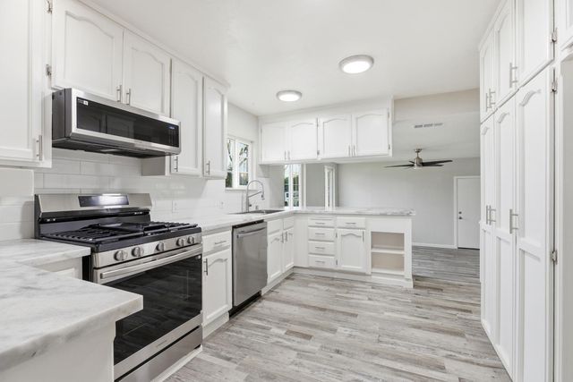 1550 E Marshall St, Turlock, CA 95380