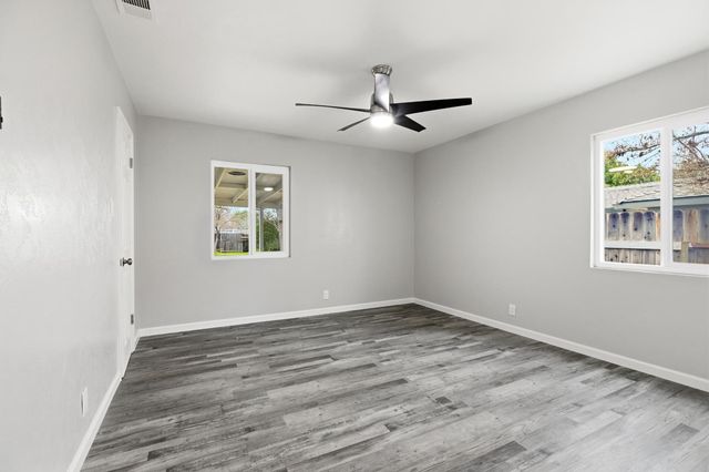 1550 E Marshall St, Turlock, CA 95380