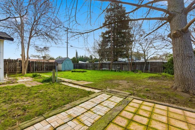 1550 E Marshall St, Turlock, CA 95380