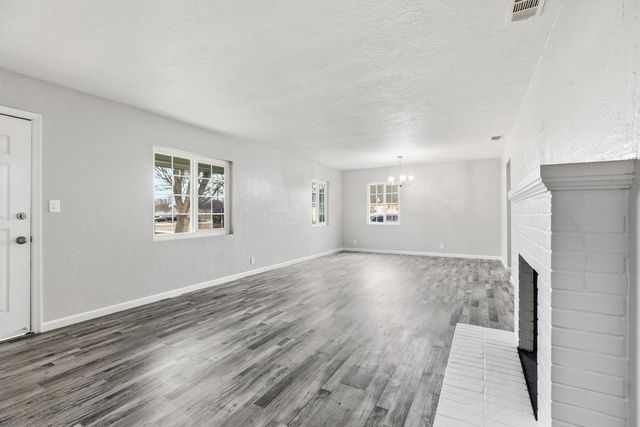 1550 E Marshall St, Turlock, CA 95380