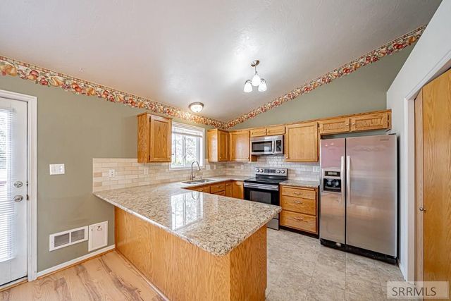 674 Evans Avenue, Idaho Falls, ID 83402