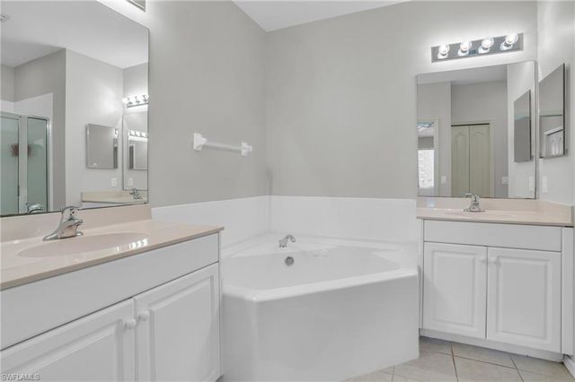 3435 Laurel Greens LN S 202, Naples, FL 34119