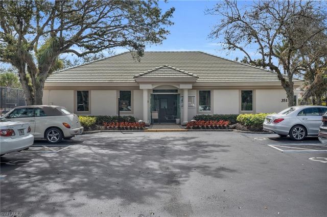 3435 Laurel Greens LN S 202, Naples, FL 34119