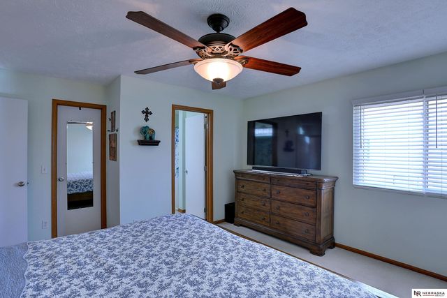 5821 South 159th Street, Omaha, NE 68135