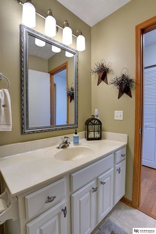 5821 South 159th Street, Omaha, NE 68135