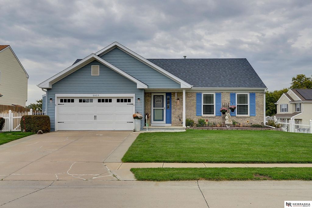 5821 South 159th Street, Omaha, NE 68135