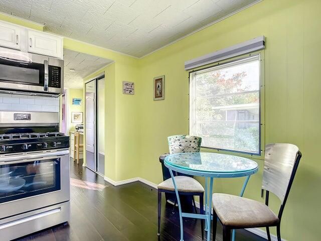 4215 Meadow View Drive, Boynton Beach, FL 33436