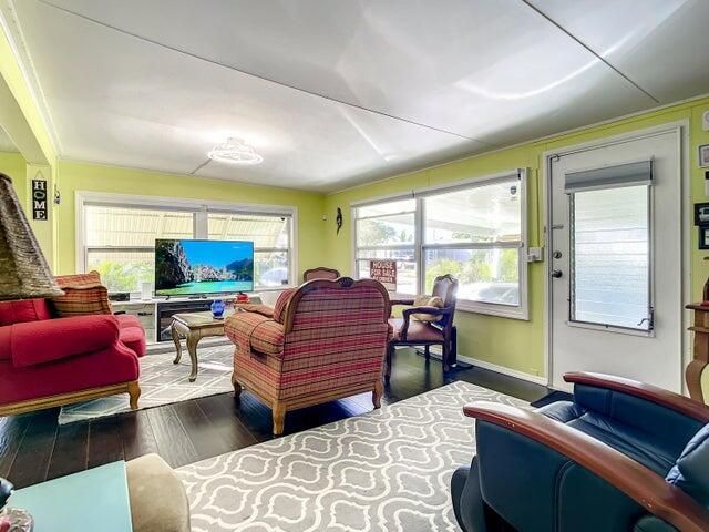 4215 Meadow View Drive, Boynton Beach, FL 33436