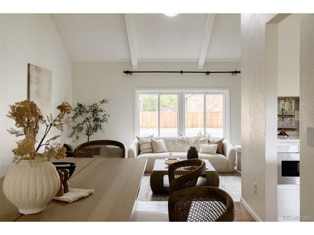 6335 S Geneva Cir, Englewood, CO 80111