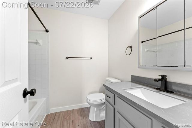 15588 Dupage Boulevard, Taylor, MI 48180