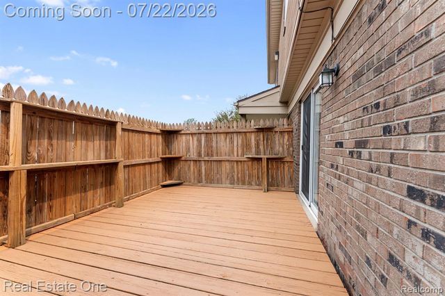 15588 Dupage Boulevard, Taylor, MI 48180