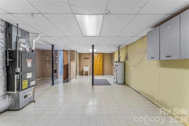 350 Sandy Bottom Road, Marshall, NC 28753