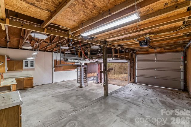 350 Sandy Bottom Road, Marshall, NC 28753