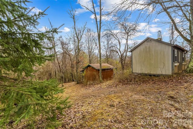 350 Sandy Bottom Road, Marshall, NC 28753