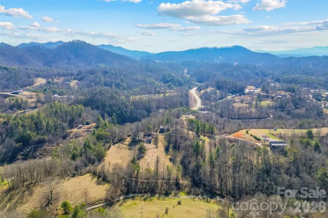 350 Sandy Bottom Road, Marshall, NC 28753