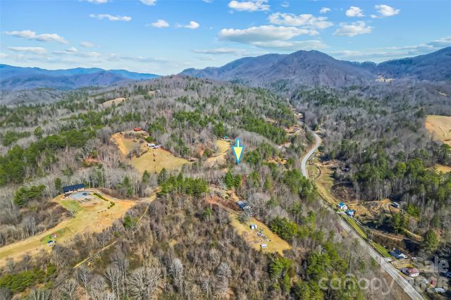 350 Sandy Bottom Road, Marshall, NC 28753