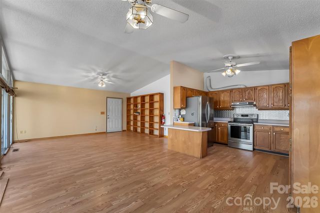 350 Sandy Bottom Road, Marshall, NC 28753