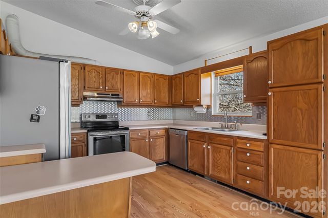 350 Sandy Bottom Road, Marshall, NC 28753