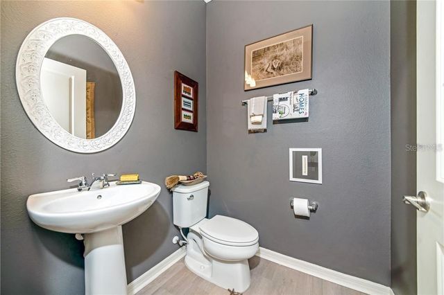 8019 ARTISAN CIRCLE, Seminole, FL 33777
