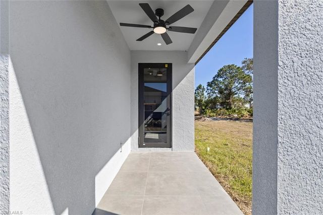 3815 9th ST SW, Lehigh Acres, FL 33976