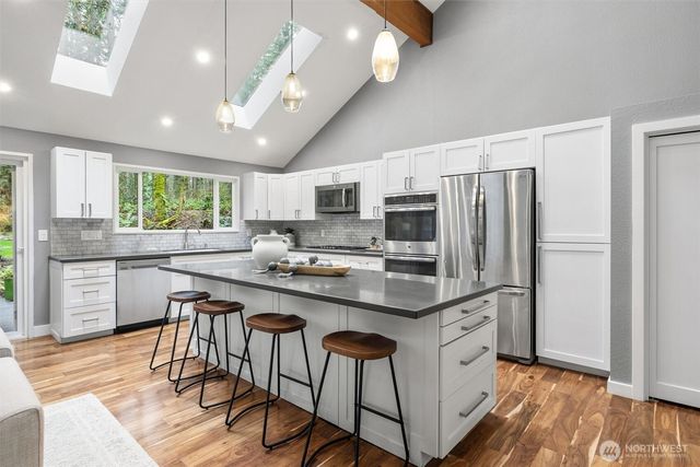 22904 NE 51st St, Redmond, WA 98053