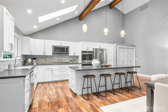 22904 NE 51st St, Redmond, WA 98053