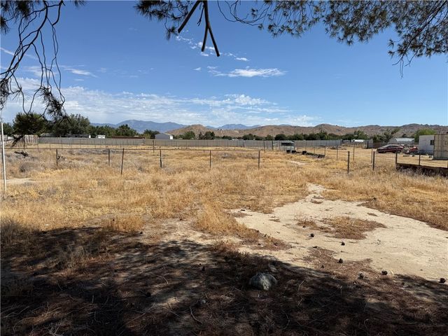 16254 Mossdale, Lancaster, CA 93535