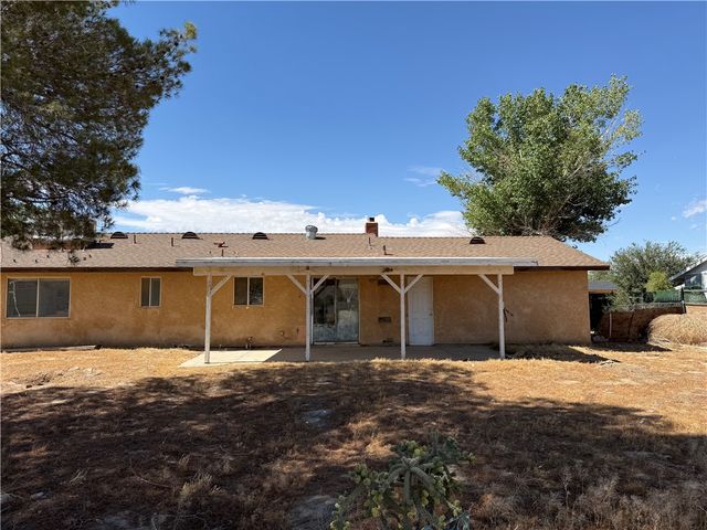 16254 Mossdale, Lancaster, CA 93535
