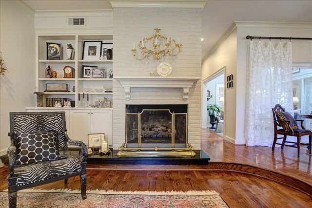 4053 Breakwood Drive, Houston, TX 77025