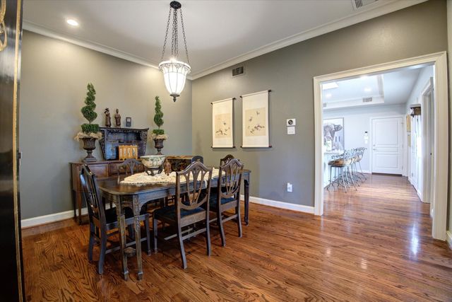 4053 Breakwood Drive, Houston, TX 77025