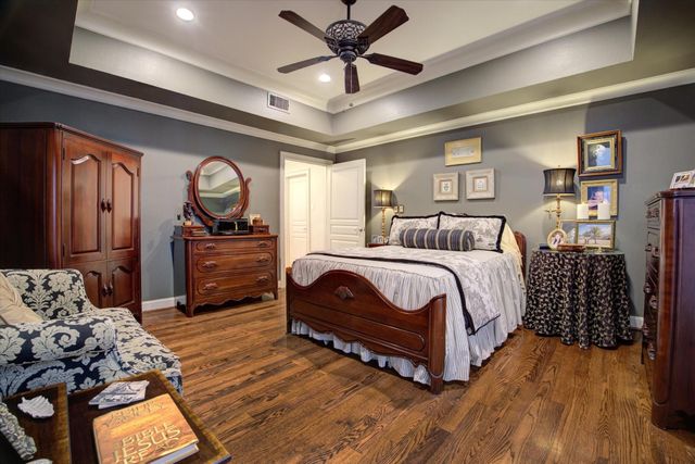 4053 Breakwood Drive, Houston, TX 77025