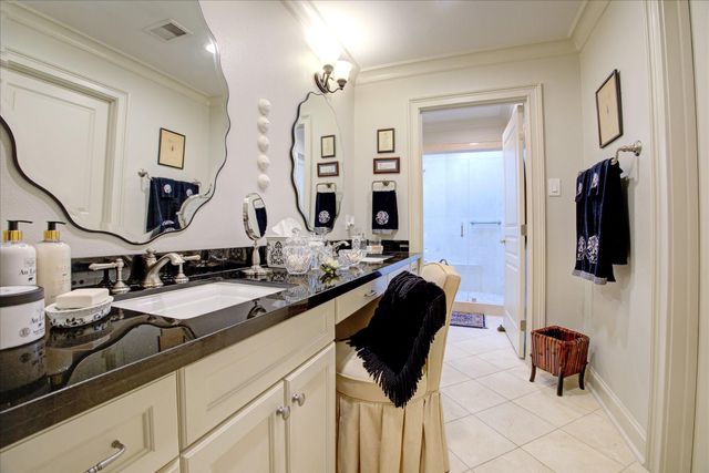 4053 Breakwood Drive, Houston, TX 77025