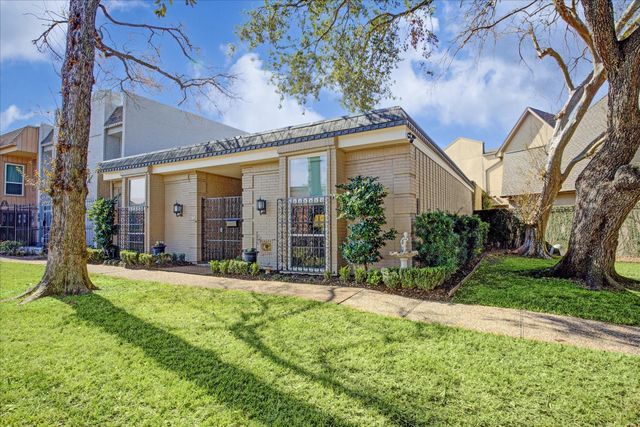 4053 Breakwood Drive, Houston, TX 77025