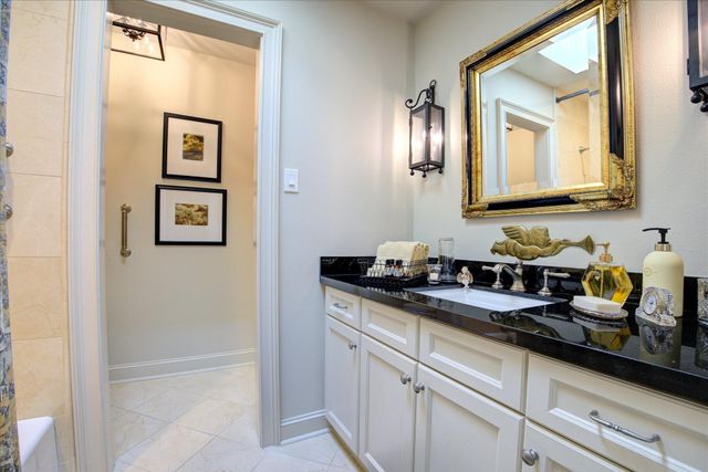 4053 Breakwood Drive, Houston, TX 77025