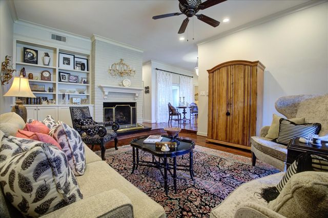 4053 Breakwood Drive, Houston, TX 77025