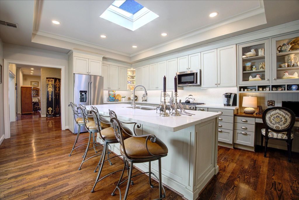 4053 Breakwood Drive, Houston, TX 77025