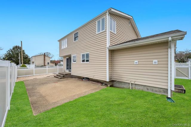 67 College Road, Selden, NY 11784