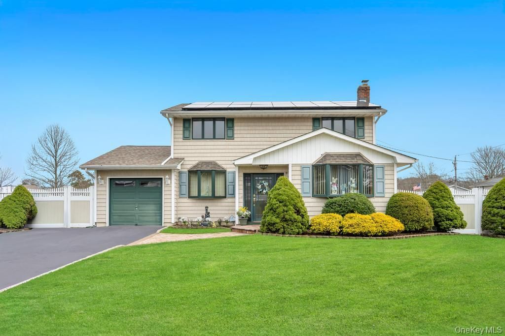 67 College Road, Selden, NY 11784