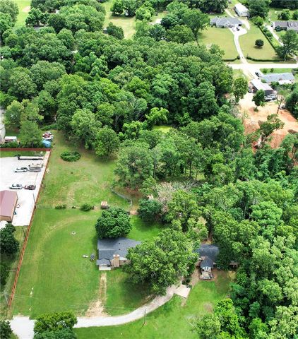 2711 Aspen Lane, Rogers, AR 72758