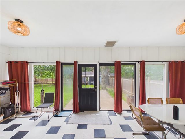2711 Aspen Lane, Rogers, AR 72758