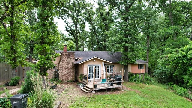 2711 Aspen Lane, Rogers, AR 72758
