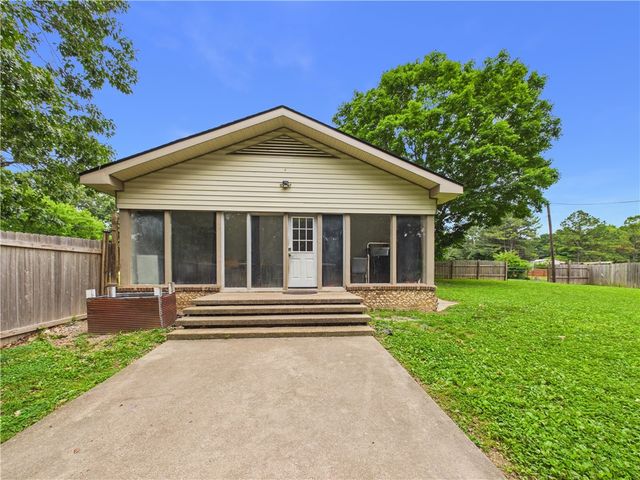 2711 Aspen Lane, Rogers, AR 72758
