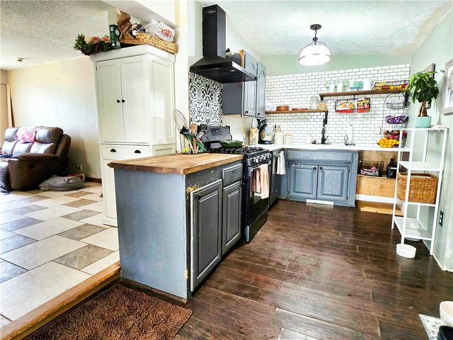 2711 Aspen Lane, Rogers, AR 72758